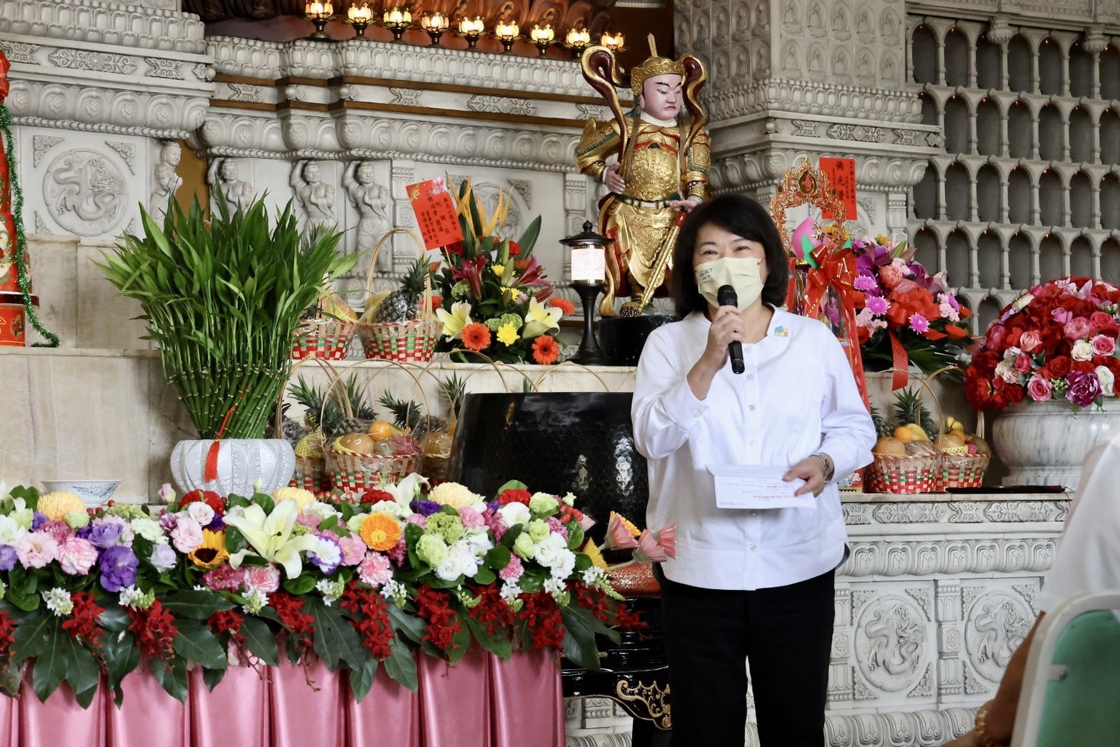 嘉義市長黃敏惠出席浴佛法會 祈願人心淨化、社會祥和 嘉義市長黃敏惠出席浴佛法會 祈願人心淨化、社會祥和