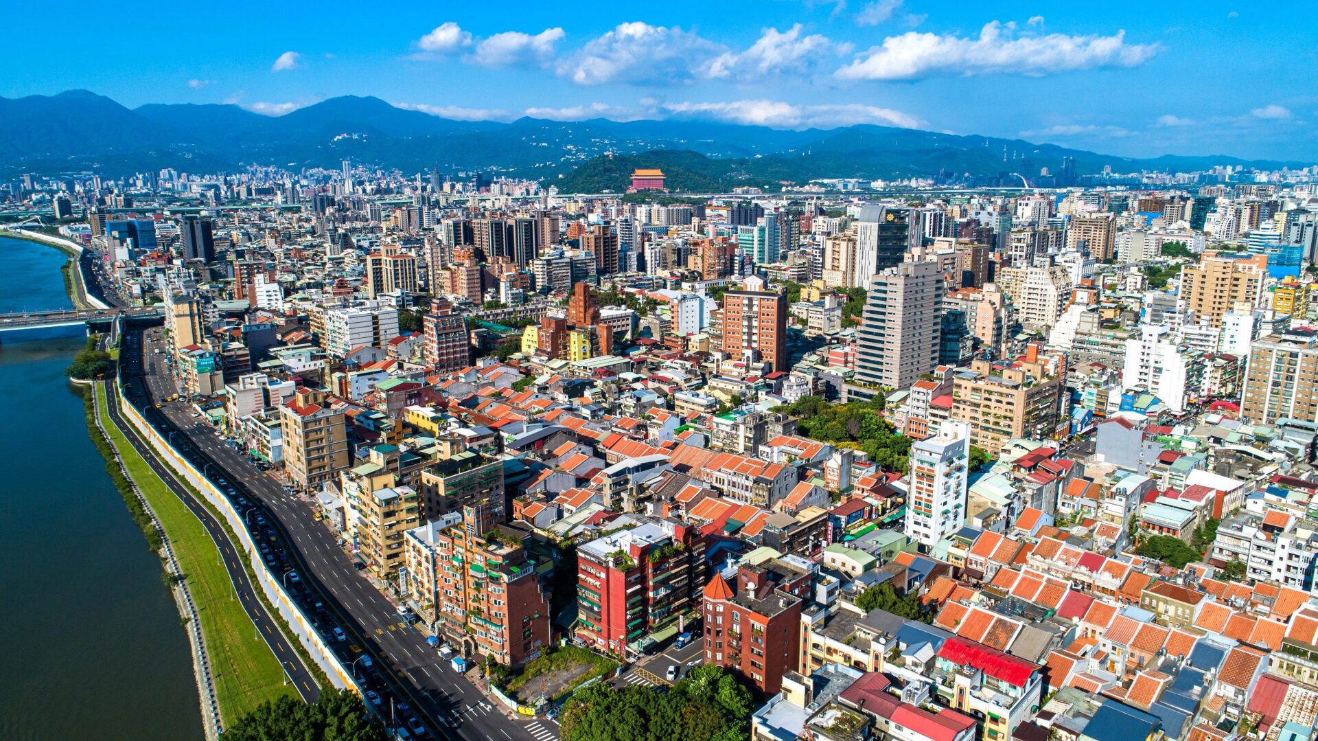 台北市房市111年交易量下滑　租賃市場成亮點