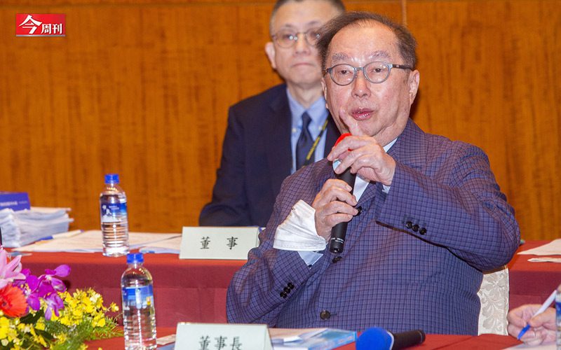 從貧民窟到台灣新首富！74歲林百里一度罹癌、曾傳出與鴻海合併…如何用「烏龜哲學」登最強AI股