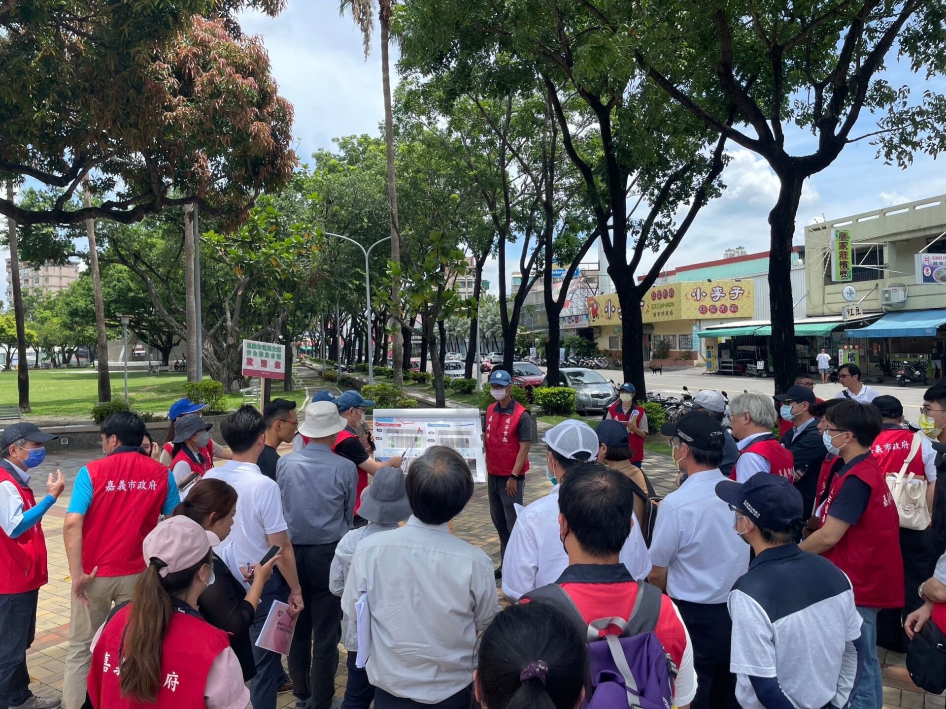 守護嘉義市道路交通安全 由你我做起 守護嘉義市道路交通安全 由你我做起