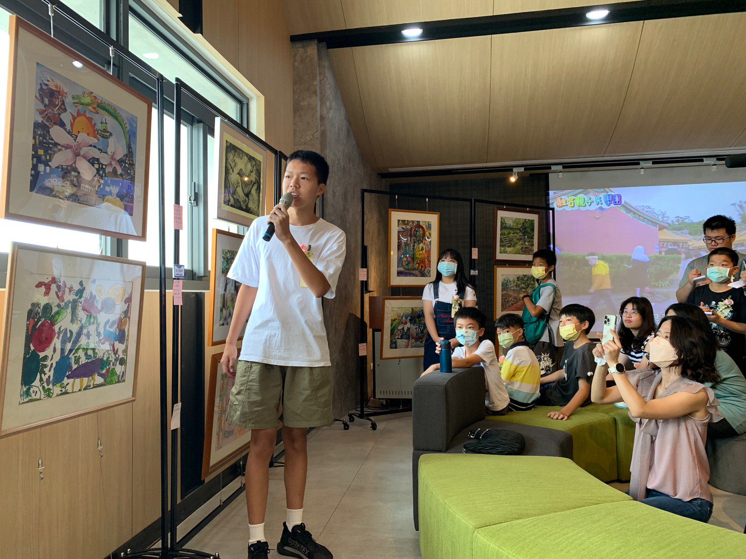 融合親子共學團畫作聯展:“探索藝術力量,成就無限可能” 融合親子共學團畫作聯展:“探索藝術力量,成就無限可能”