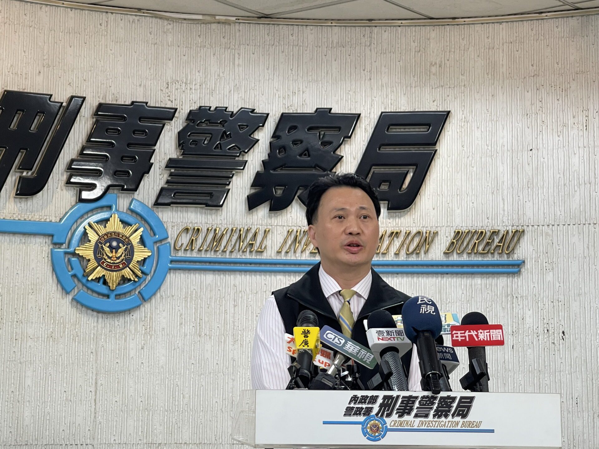 釣魚網詐百萬筆信用卡個資  刑事局破獲兩岸駭客盜刷集團 釣魚網詐百萬筆信用卡個資  刑事局破獲兩岸駭客盜刷集團
