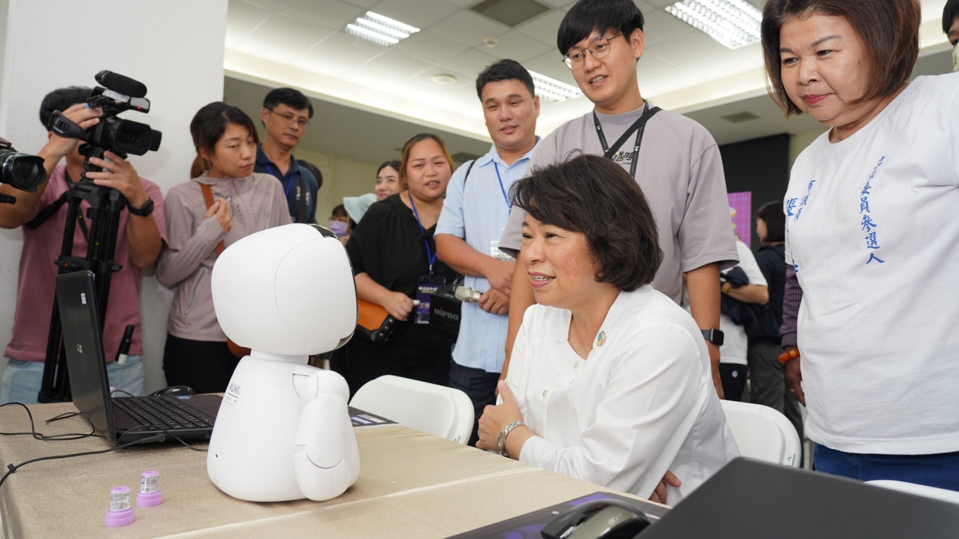 數位巡迴體驗日　黃敏惠：No.600培養皿打造全「嘉」科技力