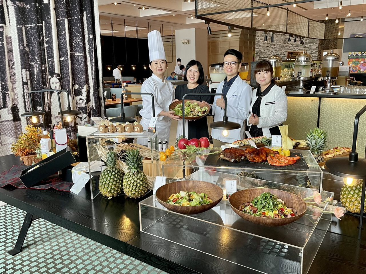 台南老爺攜手旺萊山推「旺情森巴」,鳳梨綠經濟讓父親節變得實惠又環保 台南老爺攜手旺萊山推「旺情森巴」,鳳梨綠經濟讓父親節變得實惠又環保