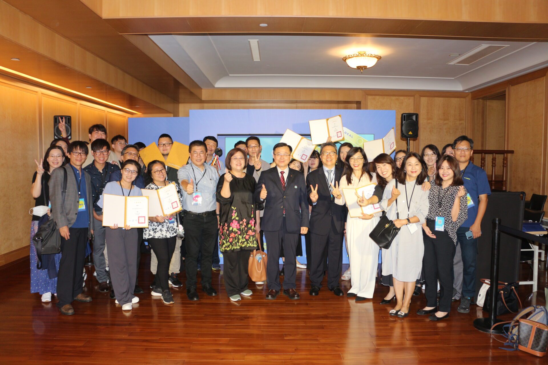 中嘉寬頻｜新視波睽違10年  勇奪金視獎創新服務獎 