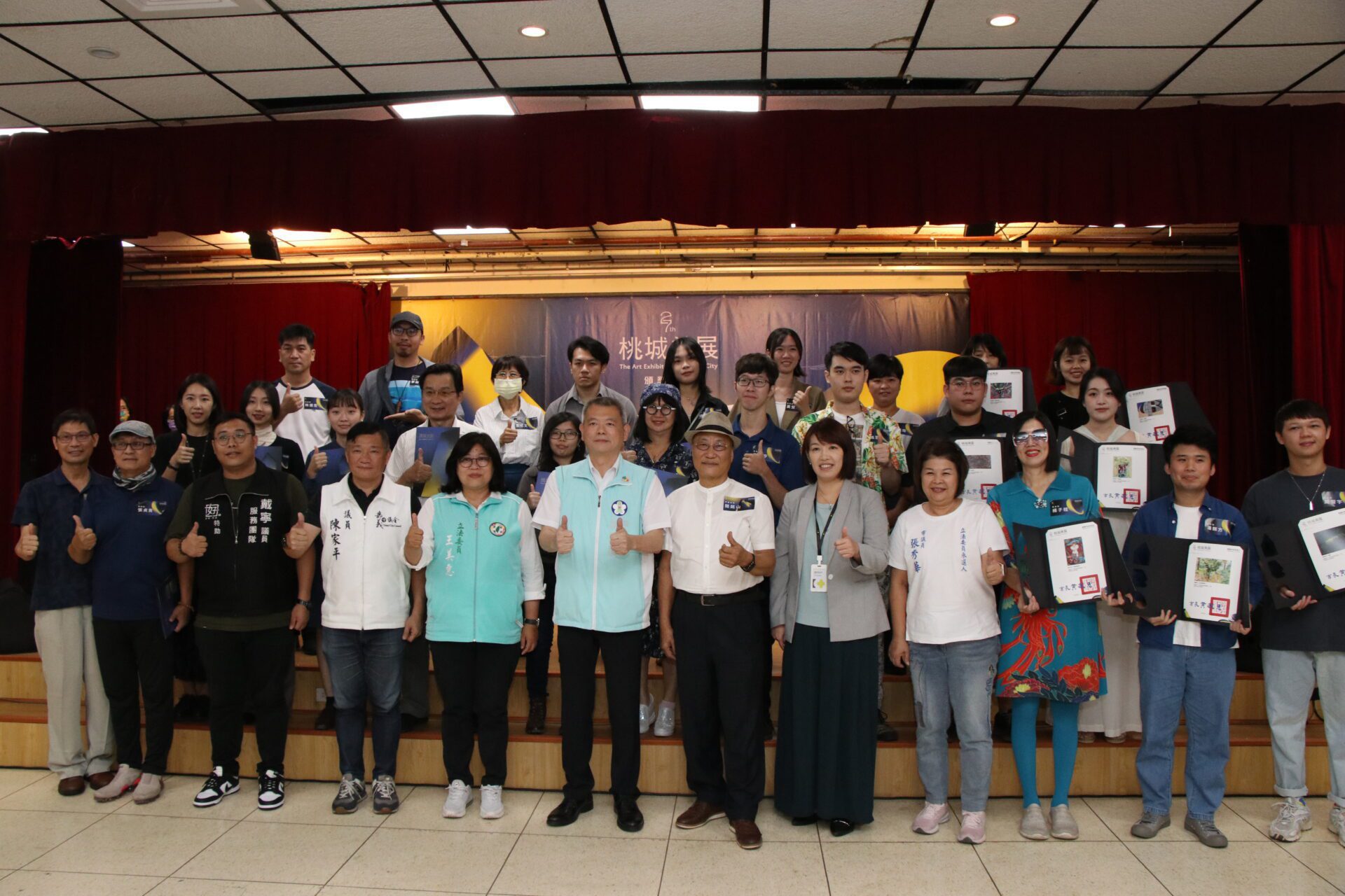 「桃城美展」精彩展示嘉市藝術新秀 林瑞彥頒獎肯定創作者 「桃城美展」精彩展示嘉市藝術新秀 林瑞彥頒獎肯定創作者