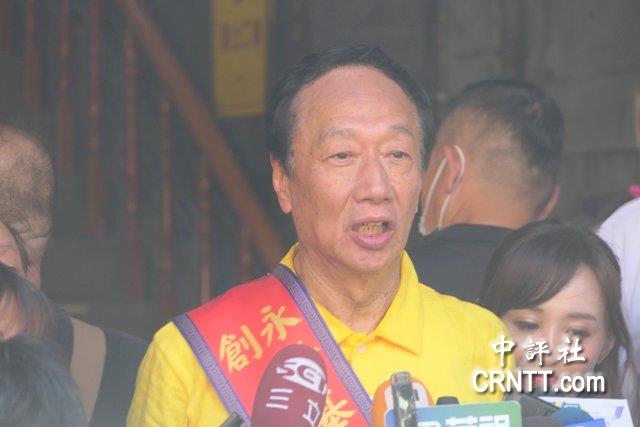 連署滿一周數字蓋牌 郭台銘找發言人代答 連署滿一周數字蓋牌 郭台銘找發言人代答