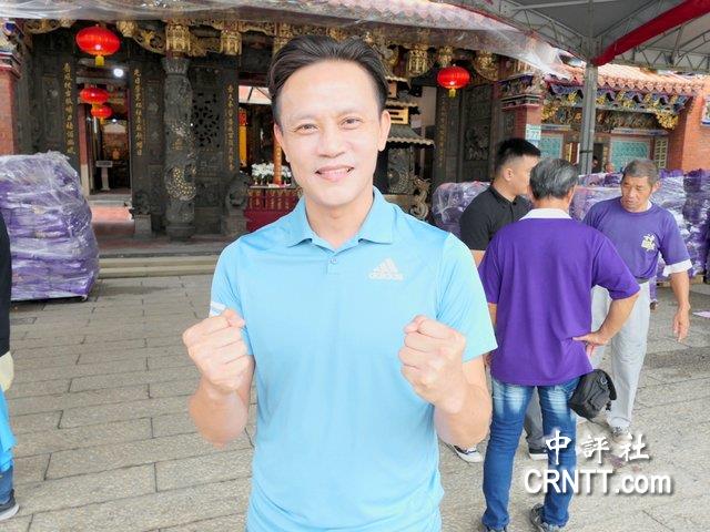 新北藍主委黃志雄:郭台銘招兵買馬不順利 新北藍主委黃志雄:郭台銘招兵買馬不順利