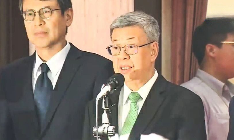 陳建仁為進口雞蛋的過程疏失 向社會大眾致歉 陳建仁為進口雞蛋的過程疏失 向社會大眾致歉