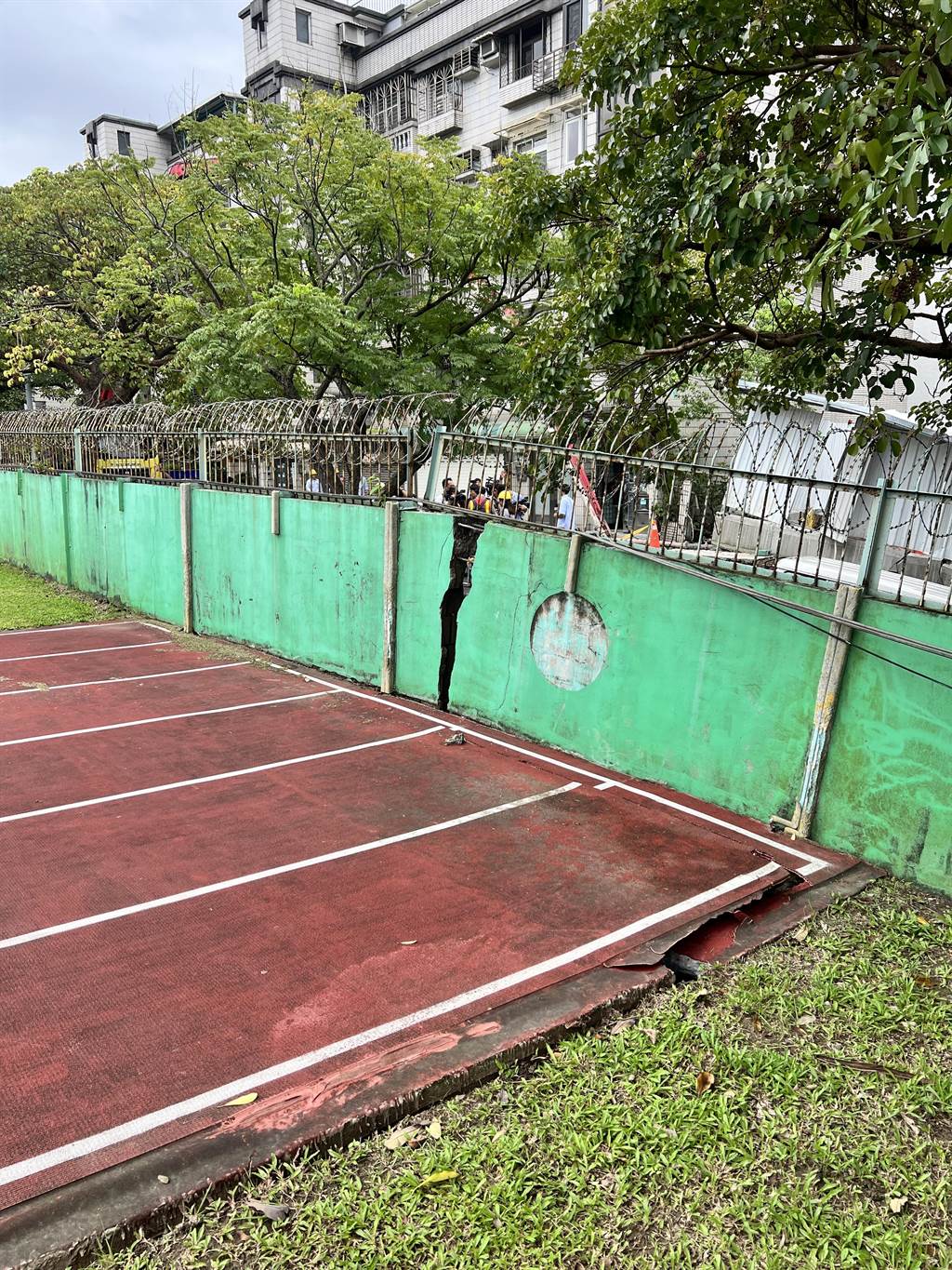 大直民宅塌陷影響　道明僑校預防性停課1天