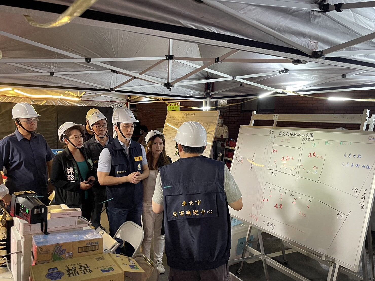 大直街94巷開挖中工地造成鄰房塌陷　北市府及時撤離無傷亡