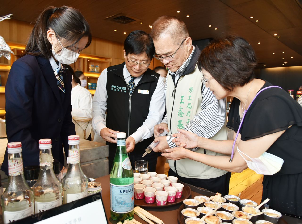 找神隊友助攻 勞動部企訓成果獲好評 找神隊友助攻 勞動部企訓成果獲好評