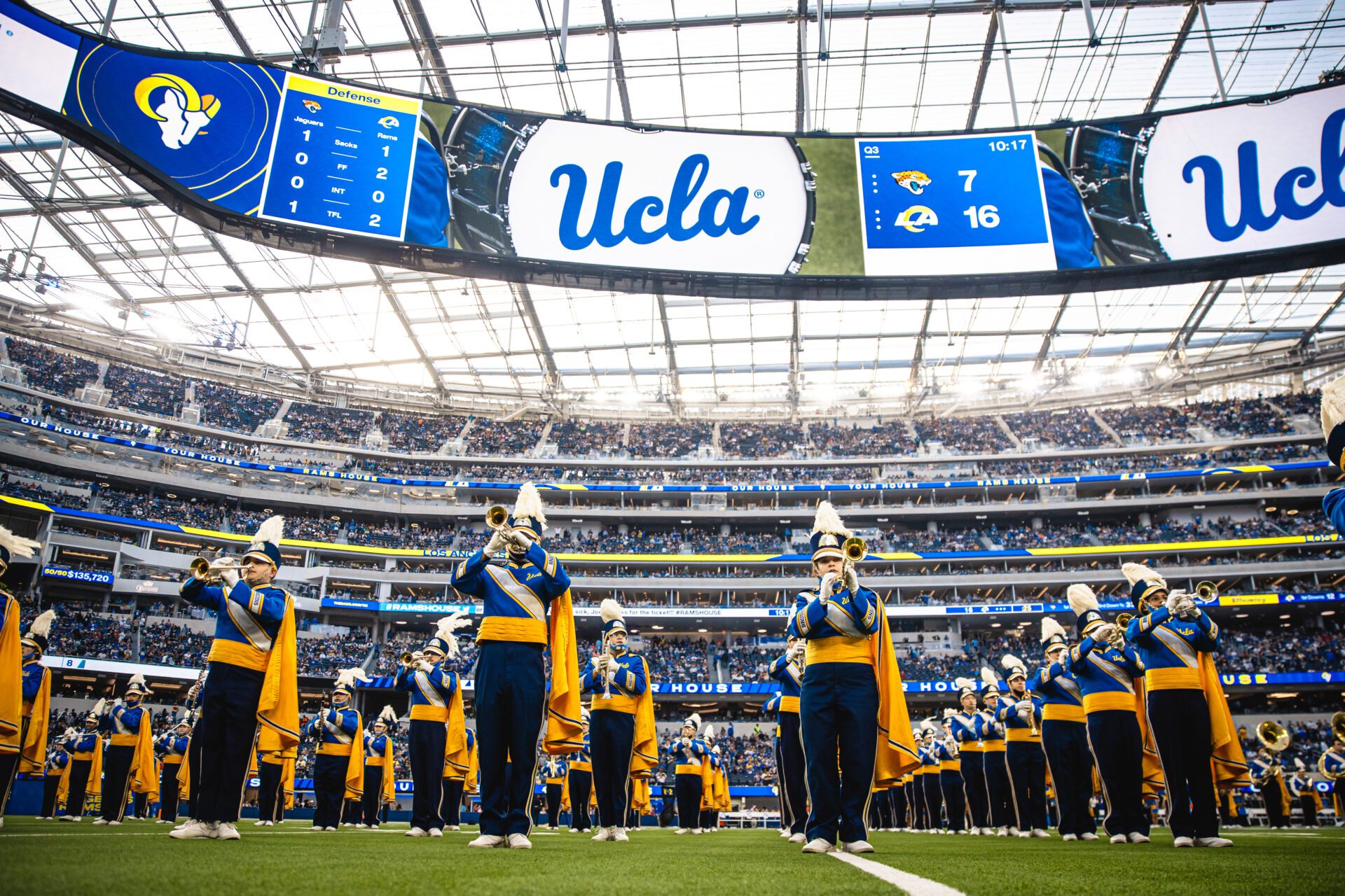 「純金之聲」UCLA棕熊樂隊來台賀國慶