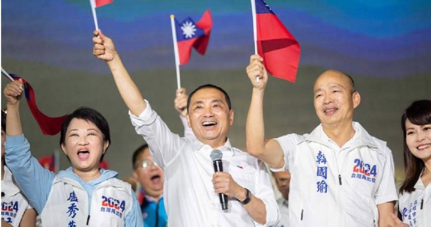 侯友宜造勢大會擠爆4萬人 韓國瑜用「韓式幽默」自嘲 籲把一切希望放在侯友宜! 侯友宜造勢大會擠爆4萬人 韓國瑜用「韓式幽默」自嘲 籲把一切希望放在侯友宜!