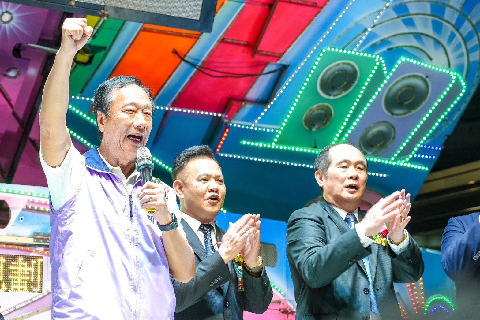 連署倒數7天 郭台銘盼全民給他機會創台灣黃金30年 連署倒數7天 郭台銘盼全民給他機會創台灣黃金30年