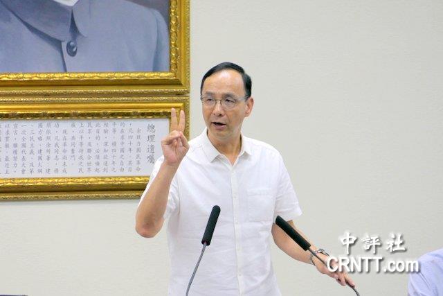 柯文哲反對初選喻「喝砒霜」 朱立倫:請換位思考國民黨支持者的想法 柯文哲反對初選喻「喝砒霜」 朱立倫:請換位思考國民黨支持者的想法