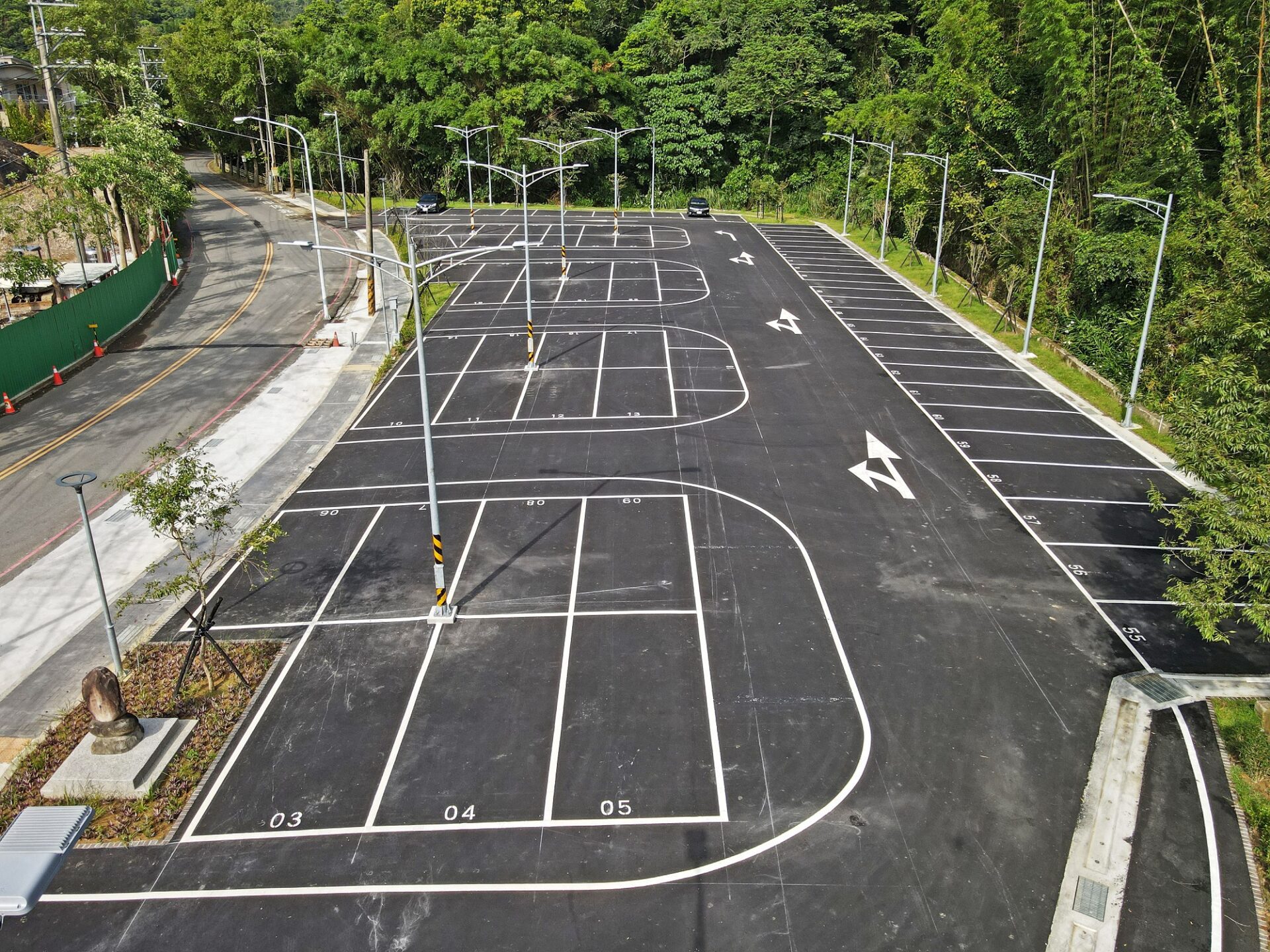 疏解停車需求　東勢第一公墓納骨塔停車場搶先開放使用