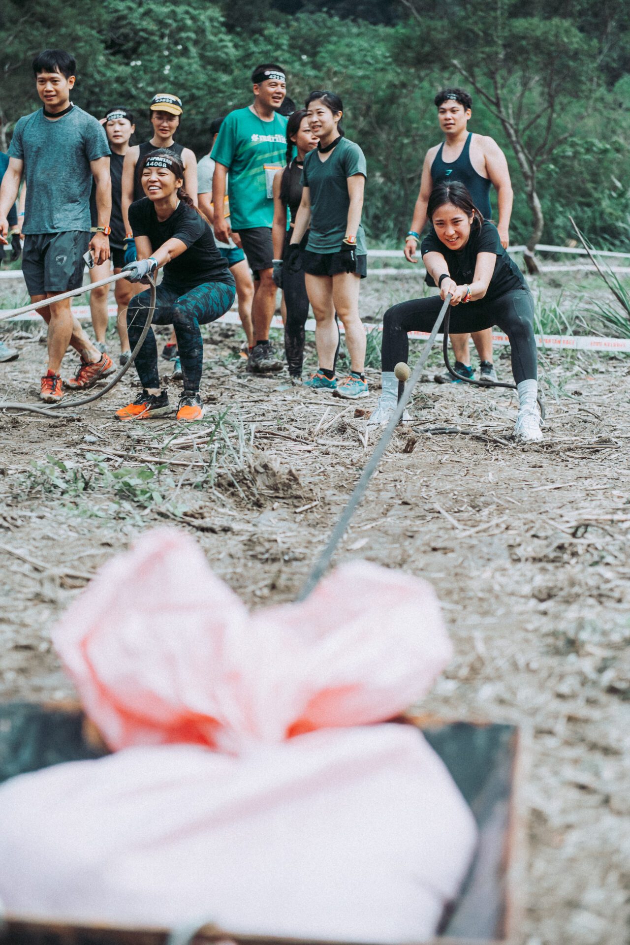 不愧是「女兵」！梁舒涵斯巴達障礙跑競賽10公里順利完賽