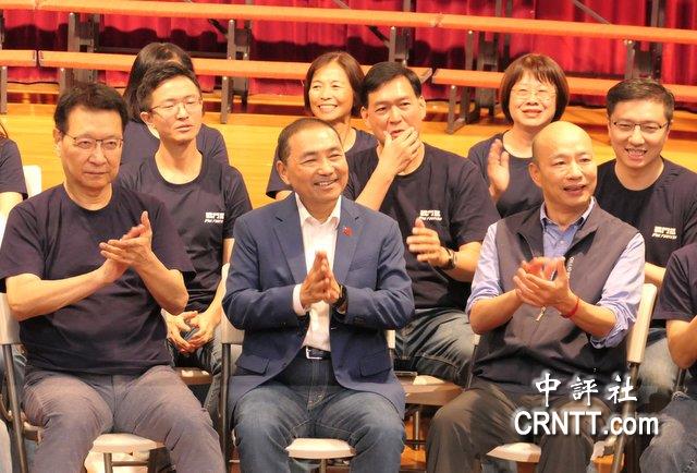 戰鬥藍提八大政見 包括推動內閣制、恢復特偵組、兩岸對等互設辦事處 戰鬥藍提八大政見 包括推動內閣制、恢復特偵組、兩岸對等互設辦事處