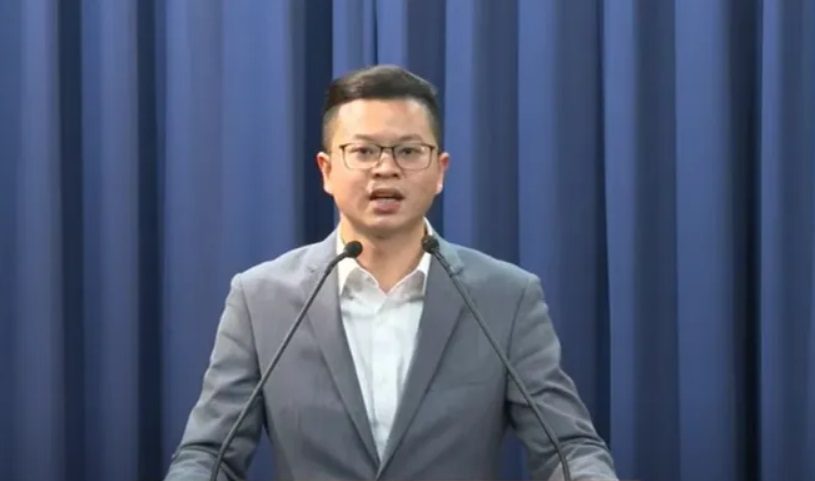 柯文哲喊以「民眾黨總統候選人」拚戰到底 國民黨開嗆黃珊珊:想毀約就說 柯文哲喊以「民眾黨總統候選人」拚戰到底 國民黨開嗆黃珊珊:想毀約就說