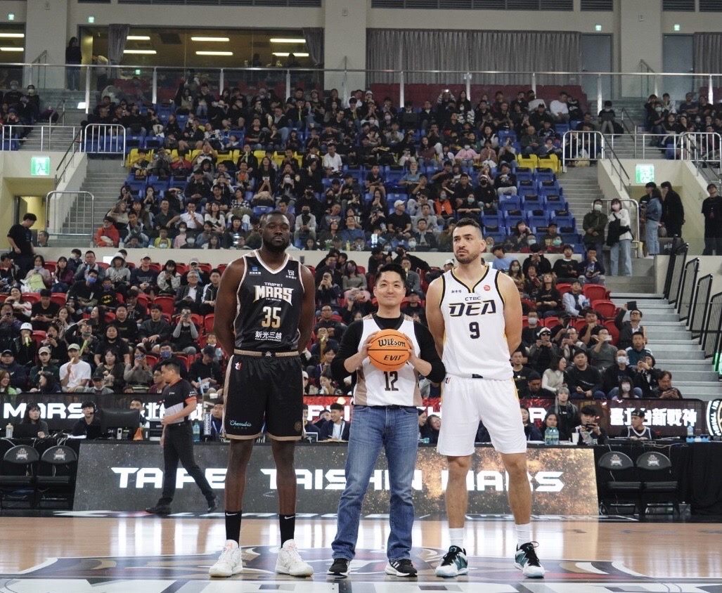 台北台新戰神開幕戰精彩登場 蔣萬安大力助陣 台北台新戰神開幕戰精彩登場 蔣萬安大力助陣