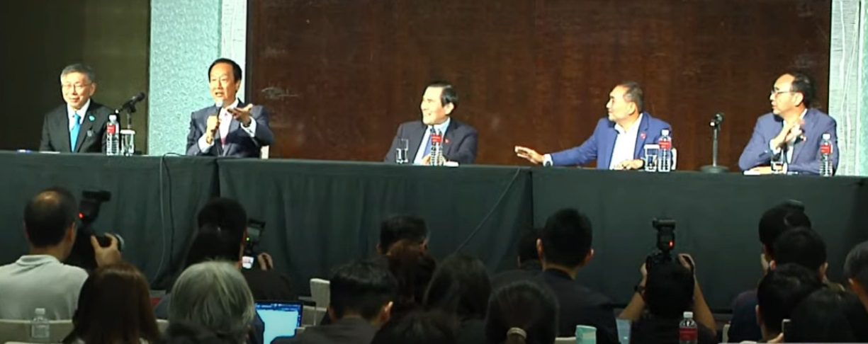 藍白合5巨頭會商！侯友宜打1手勢　馬英九發言只吐15字