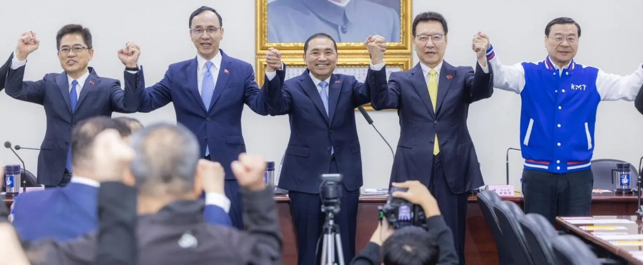 趙少康曝妻求得藍白合上上籤「劉關張其利斷金」!笑嘆:或許講的是侯趙韓 趙少康曝妻求得藍白合上上籤「劉關張其利斷金」!笑嘆:或許講的是侯趙韓