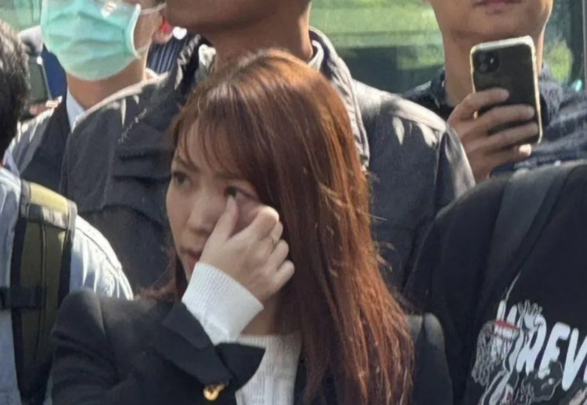 被柯文哲安慰「不要哭」!陳智菡臉書發文了 被柯文哲安慰「不要哭」!陳智菡臉書發文了