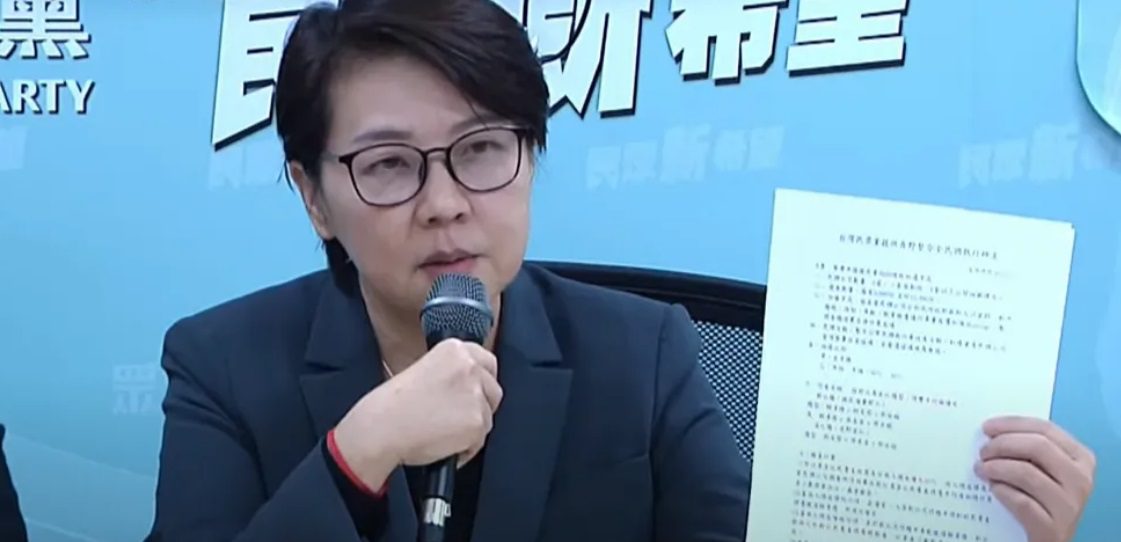 黃珊珊駁辭職傳聞再發文:會陪柯文哲一起努力到終點 黃珊珊駁辭職傳聞再發文:會陪柯文哲一起努力到終點