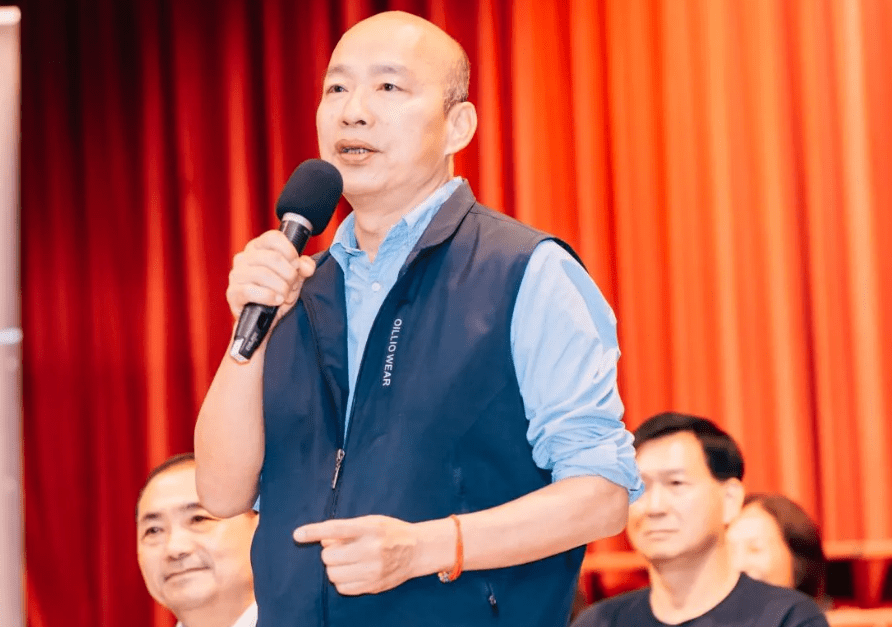 藍白合達6共識 韓國瑜臉書貼文16字抒發心境:藍天湛湛、白雲悠悠、和平繁榮、終現曙光 藍白合達6共識 韓國瑜臉書貼文16字抒發心境:藍天湛湛、白雲悠悠、和平繁榮、終現曙光