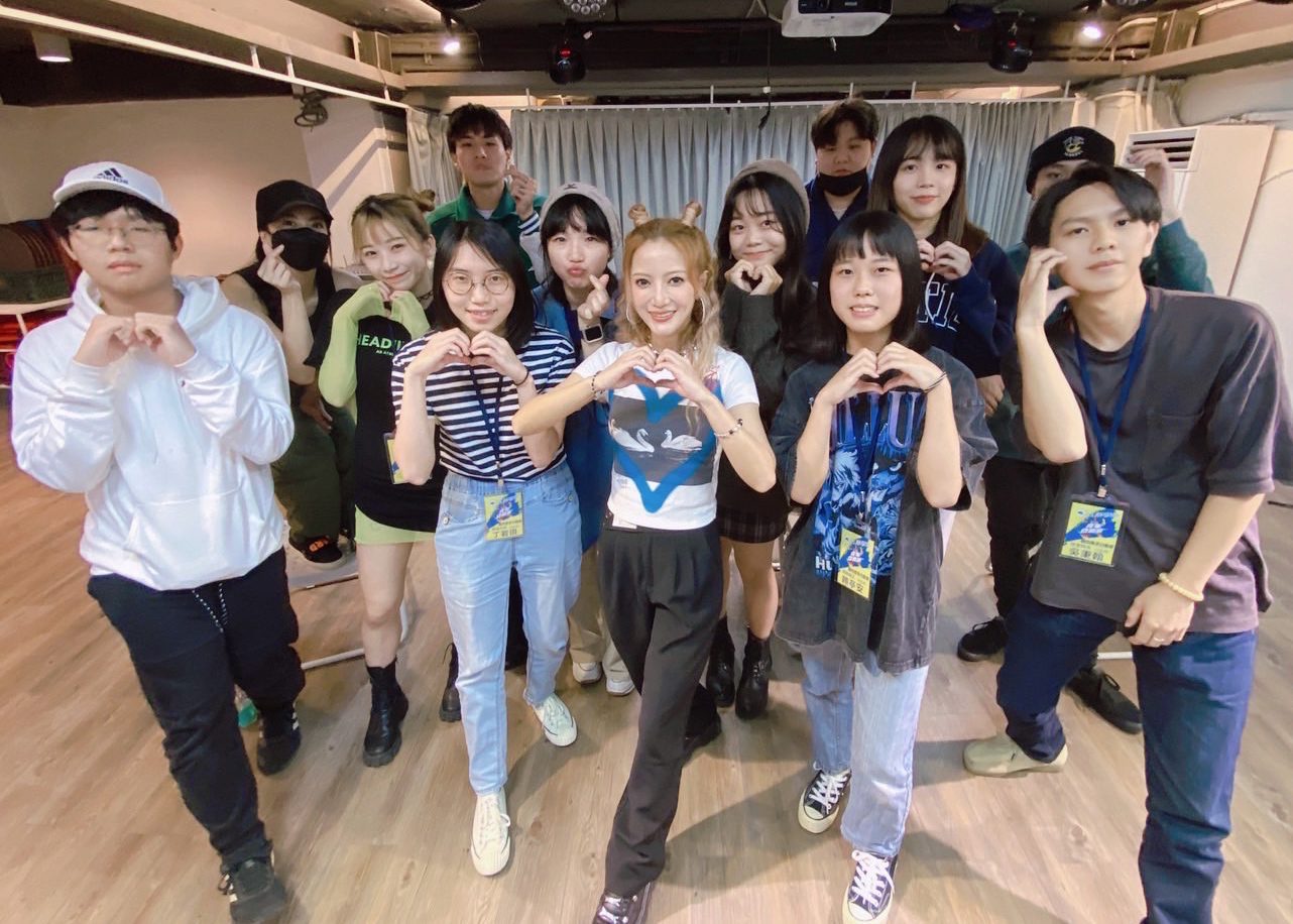 黃美珍首任導演 為喜憨兒安妮量身迷你歌舞劇 黃美珍首任導演 為喜憨兒安妮量身迷你歌舞劇