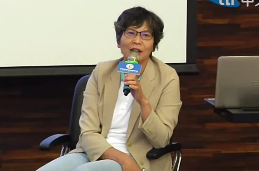 蔡壁如關鍵表態!公開被問「棄保」:若6成人要政黨輪替 該投給誰就投給誰 蔡壁如關鍵表態!公開被問「棄保」:若6成人要政黨輪替 該投給誰就投給誰