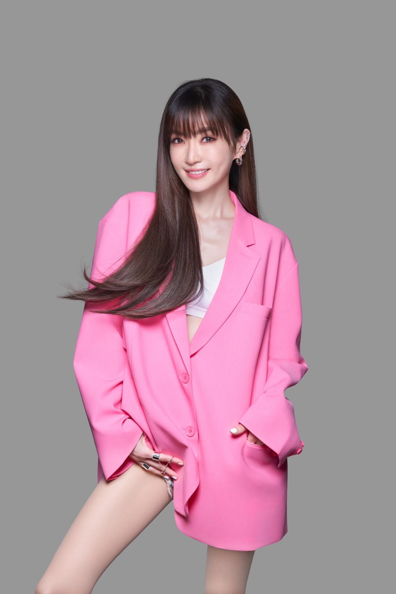 謝金燕強勢回歸！2024高雄跨年晚會揭開女神魅力