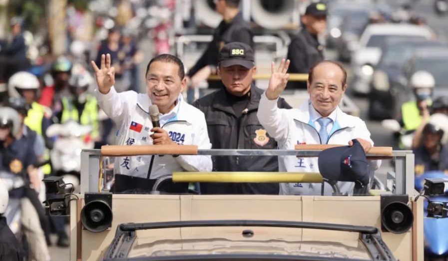 不可能綠到出汁! 侯友宜合體王金平搶選票:政黨輪替是多數人民的期待 不可能綠到出汁! 侯友宜合體王金平搶選票:政黨輪替是多數人民的期待