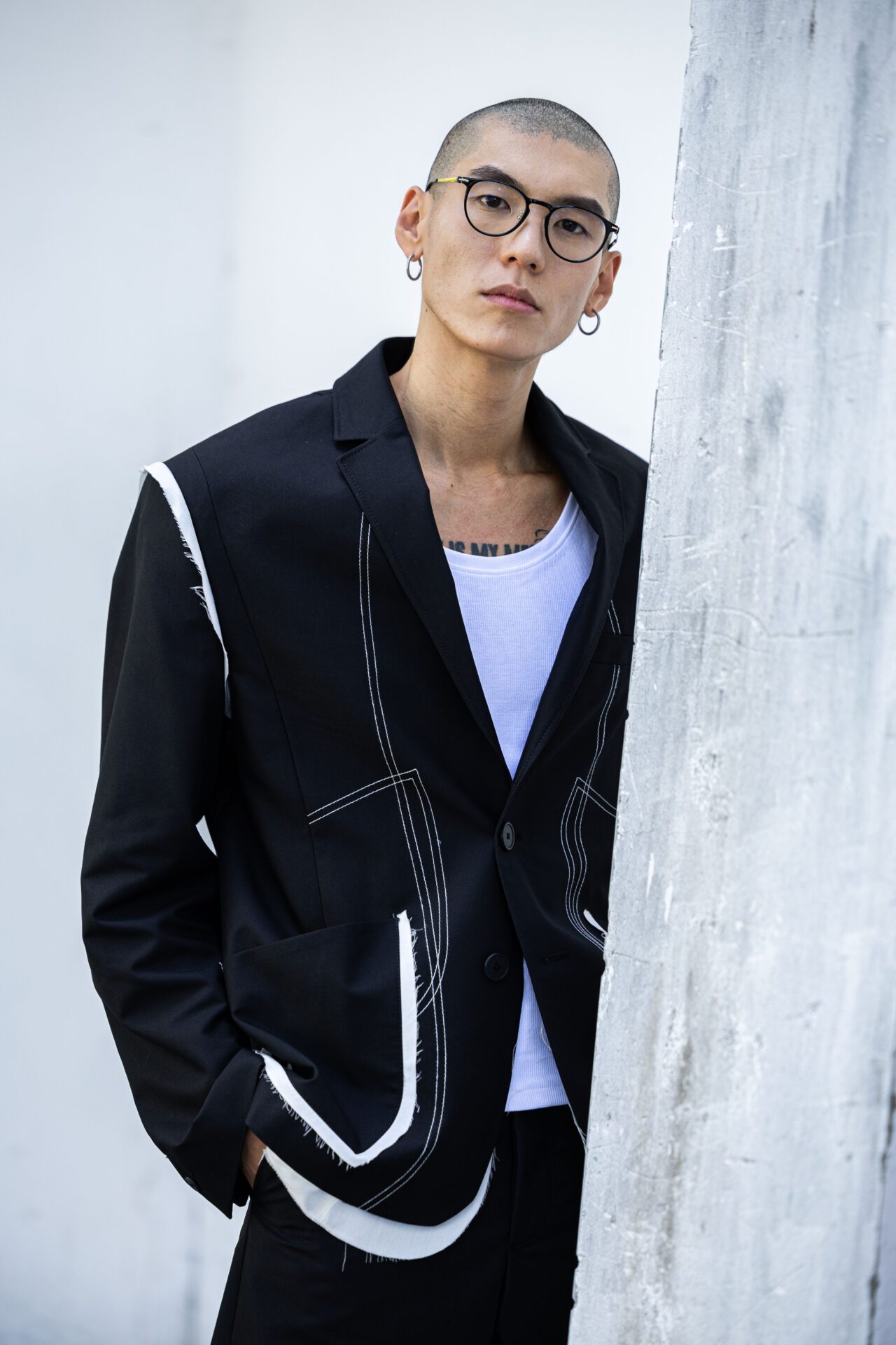 超模歌手杜威年末演藝成績「報喜」釀三喜臨門！