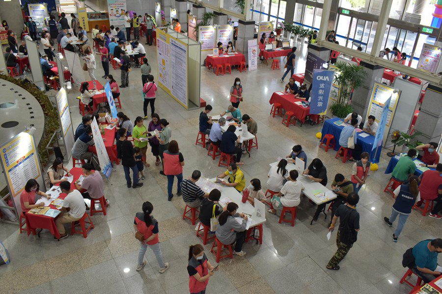 中市府1月徵才活動　邀55家廠商提供2,400優質職缺