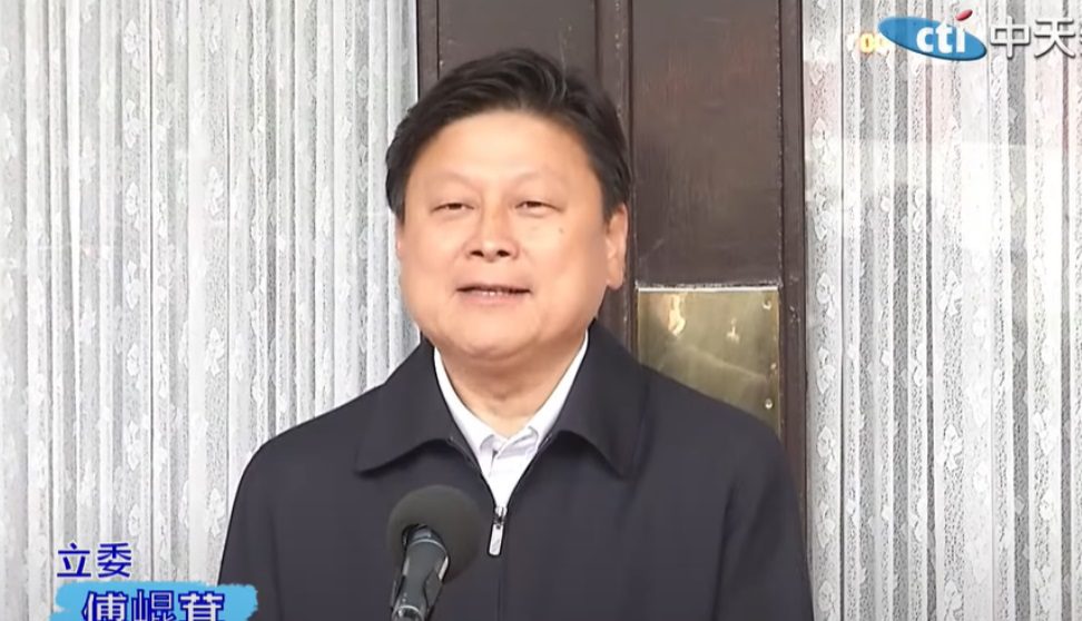 新國會龍爭虎鬥！傅崐萁嗆聲「倚天劍、屠龍刀伺候柯總召」　柯建銘:選上再講