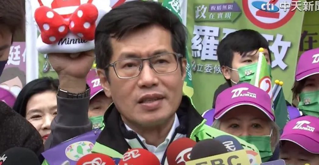 羅致政再爆疑「與蘇貞昌13分半錄音檔」！受邀任行政院發言人以「那件事」婉拒