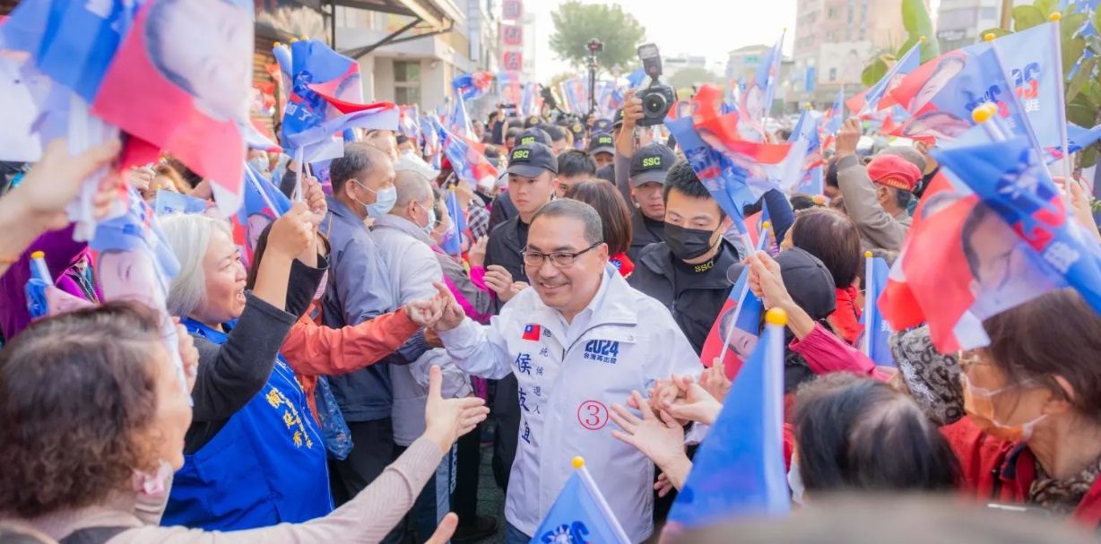 起風了!侯友宜直搗賴清德台南本命區 造勢會場人潮爆滿 起風了!侯友宜直搗賴清德台南本命區 造勢會場人潮爆滿
