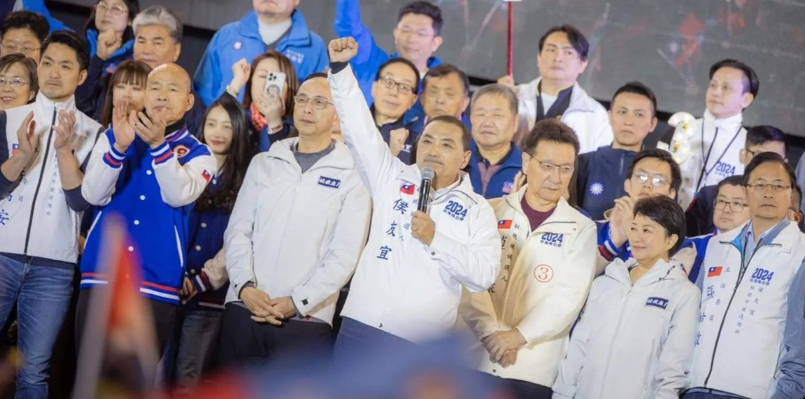 2024選前之夜 侯友宜終吐心聲:現在是我和賴清德一對一對決的時刻了 2024選前之夜 侯友宜終吐心聲:現在是我和賴清德一對一對決的時刻了