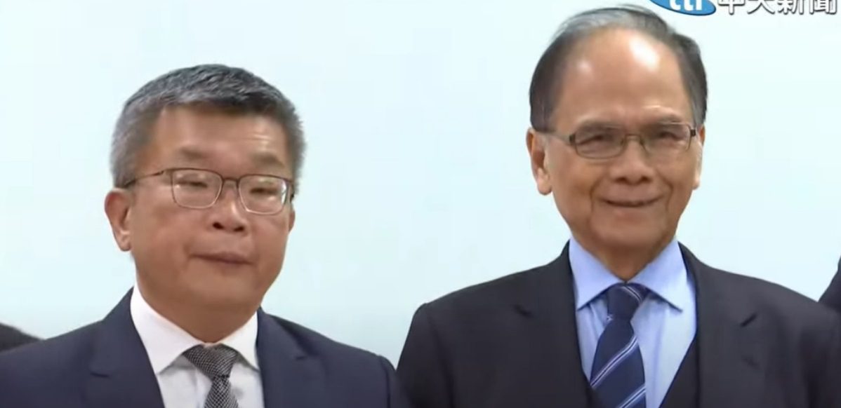 蔡其昌偕游錫堃拜會民眾黨「笑不出來」!全程尷尬畫面曝 蔡其昌偕游錫堃拜會民眾黨「笑不出來」!全程尷尬畫面曝