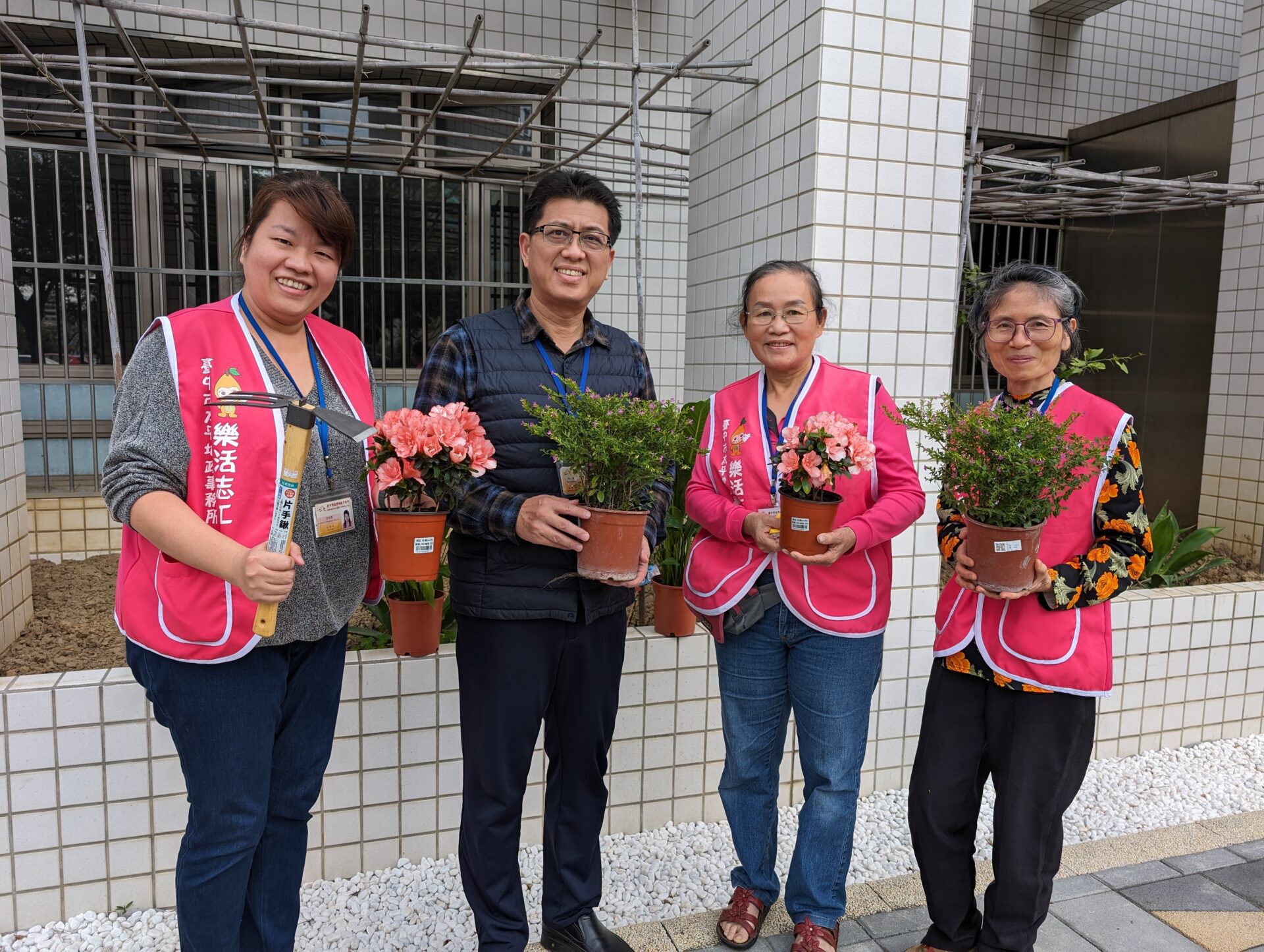 中市太平地所園藝志工植綠意　營造友善洽公環境