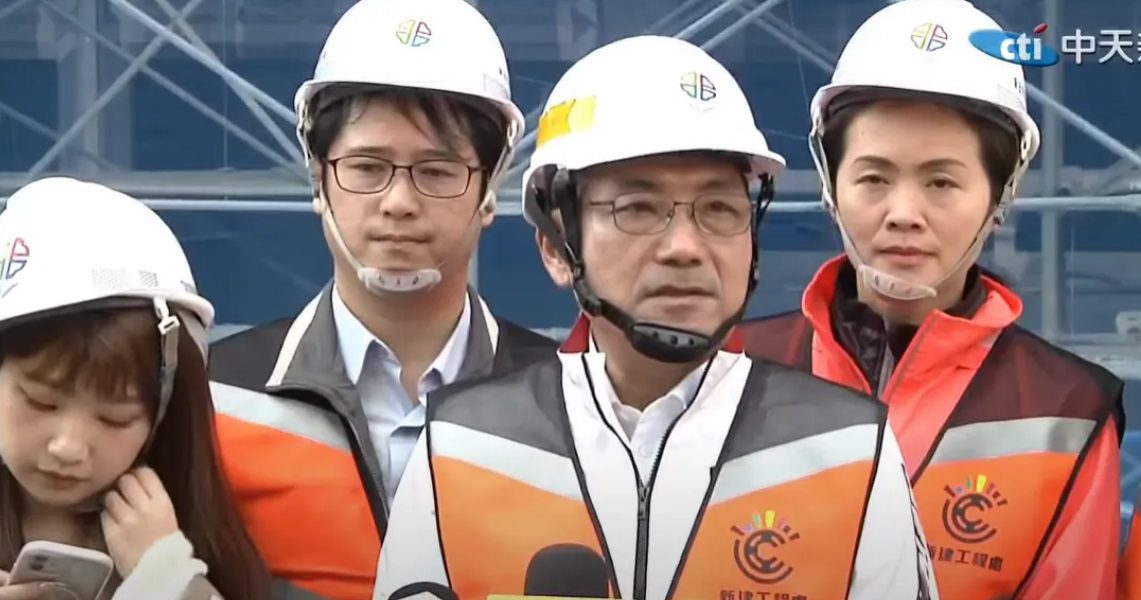 致電祝福韓國瑜當選立法院長 侯友宜:任重道遠辛苦了 致電祝福韓國瑜當選立法院長 侯友宜:任重道遠辛苦了