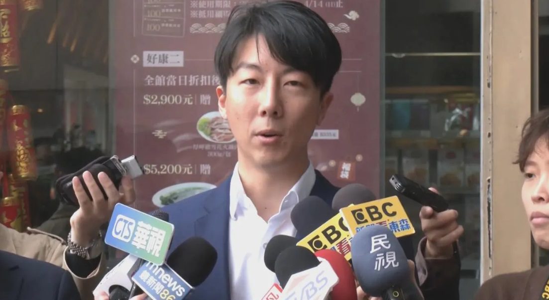 民眾黨將告「吳崢+2媒體」!柯文哲曝:還好最後有留簡訊 民眾黨將告「吳崢+2媒體」!柯文哲曝:還好最後有留簡訊