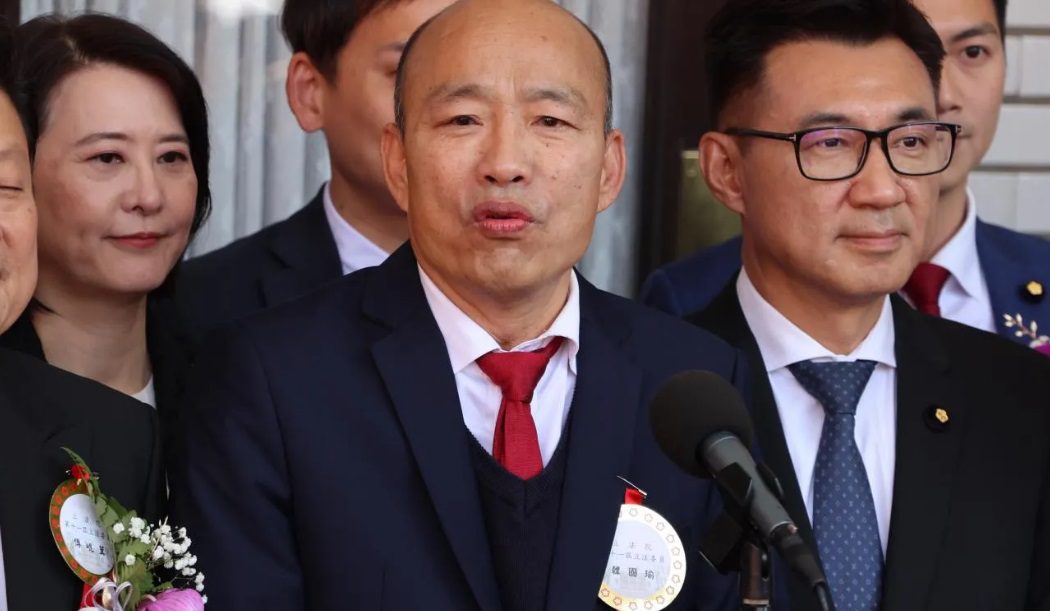 主持首場朝野協商 韓國瑜吐心聲:期許自己別變紫禁城太監 主持首場朝野協商 韓國瑜吐心聲:期許自己別變紫禁城太監