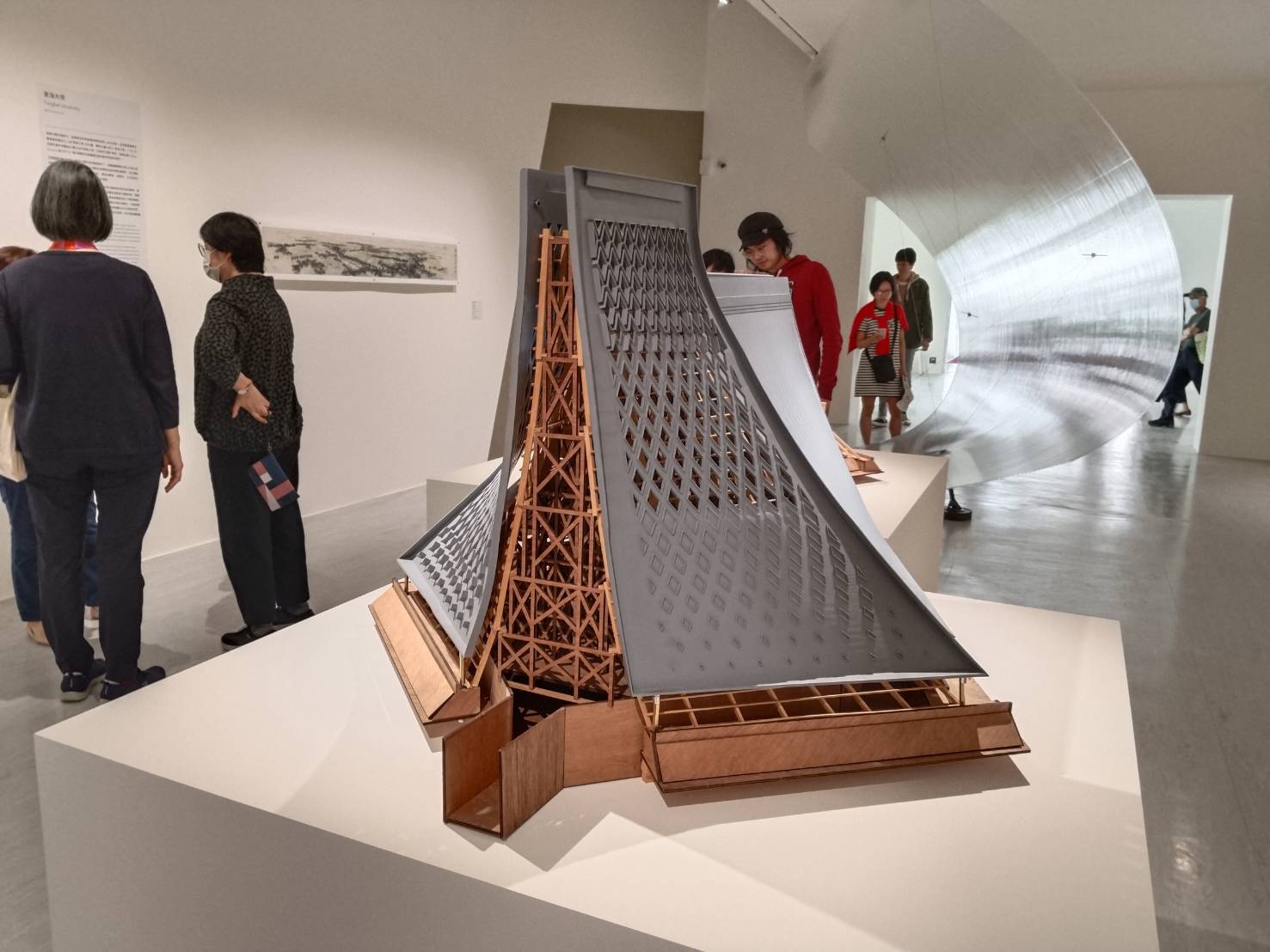 北美館展出「摩登生活：臺灣建築1949–1983」　探索40年間的建築演變