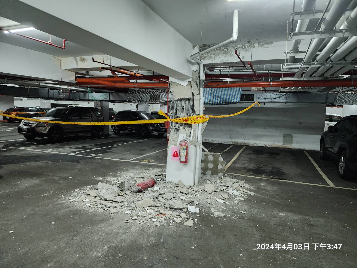 0403地震後新北市府全面啟動救災機制　市長視察建築物關心受損住戶