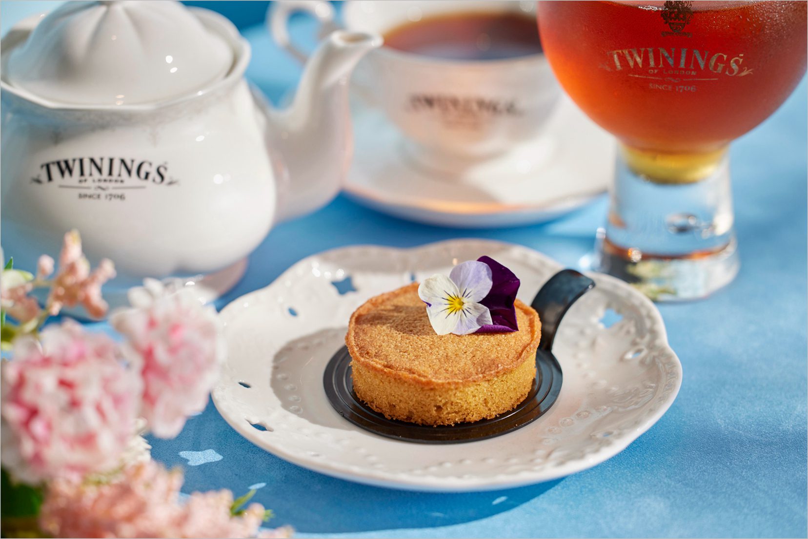 台北艾麗希爾頓格芮精選酒店春季限定：「春日食光」甜蜜午茶組　法式手工甜點X英國皇室御用唐寧茶