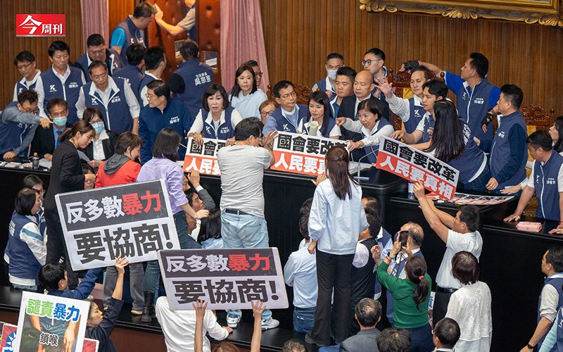 國會改革法闖關三讀,還有翻盤機會?覆議、釋憲、公投誰能擋住!一文拆解發展走向 國會改革法闖關三讀,還有翻盤機會?覆議、釋憲、公投誰能擋住!一文拆解發展走向