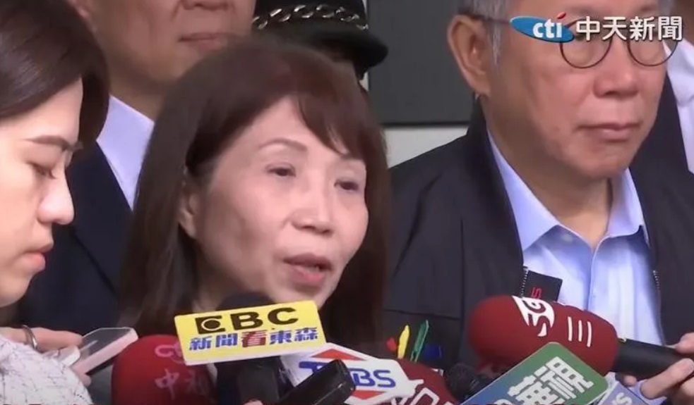 揭封殺沈伯洋提案原因 陳昭姿批綠「毀憲亂政」:行政權審核立委出國權? 揭封殺沈伯洋提案原因 陳昭姿批綠「毀憲亂政」:行政權審核立委出國權?